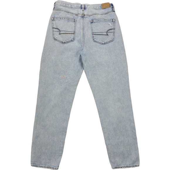 American Eagle Woman’s light blue distressed mom jeans size 6 Regular - Picture 12 of 12